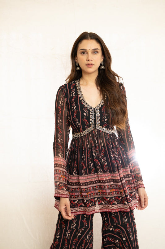 Aditi Rao Hydari Black Printed Peplum-style kurti with Sharara