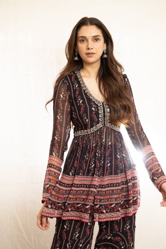 Aditi Rao Hydari Black Printed Peplum-style kurti with Sharara